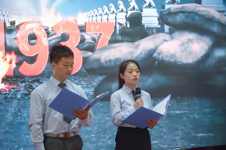 重庆新华举行庆祝建党100周年主题演讲朗诵比赛